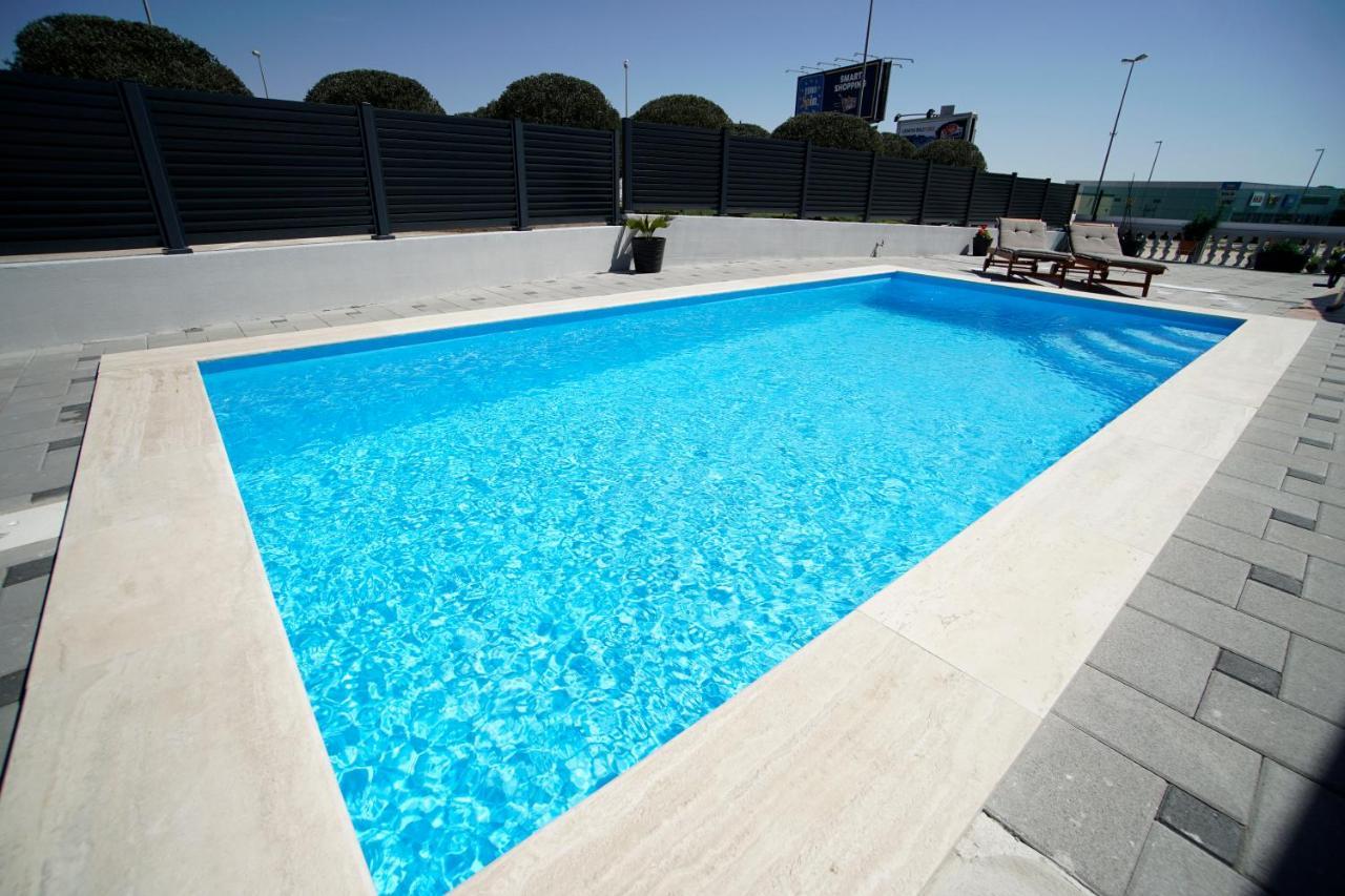 זאדאר Apartments Lulic מראה חיצוני תמונה