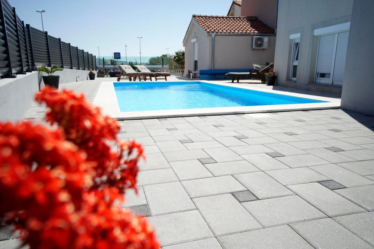 זאדאר Apartments Lulic מראה חיצוני תמונה