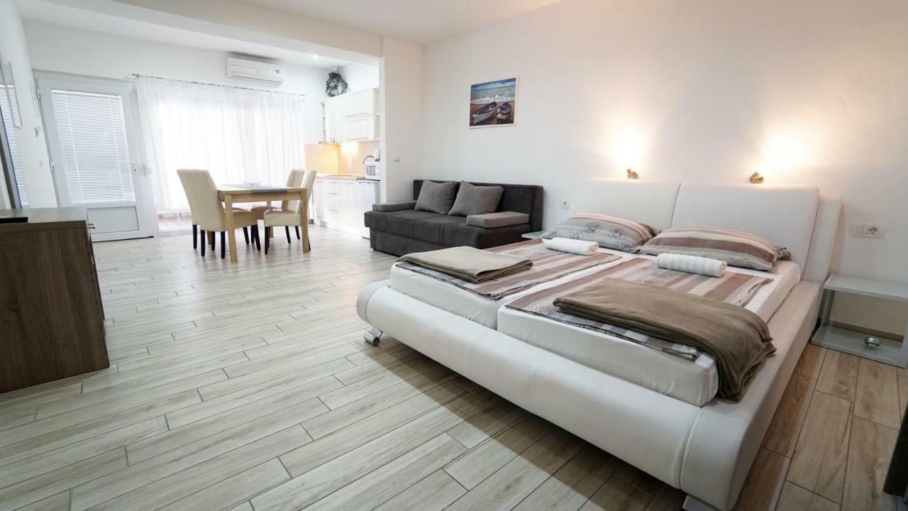 זאדאר Apartments Lulic מראה חיצוני תמונה