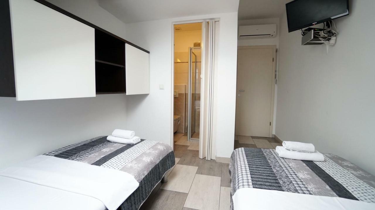 זאדאר Apartments Lulic מראה חיצוני תמונה